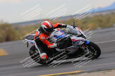 media/Jan-14-2023-SoCal Trackdays (Sat) [[497694156f]]/Turn 11 Inside (950am)/